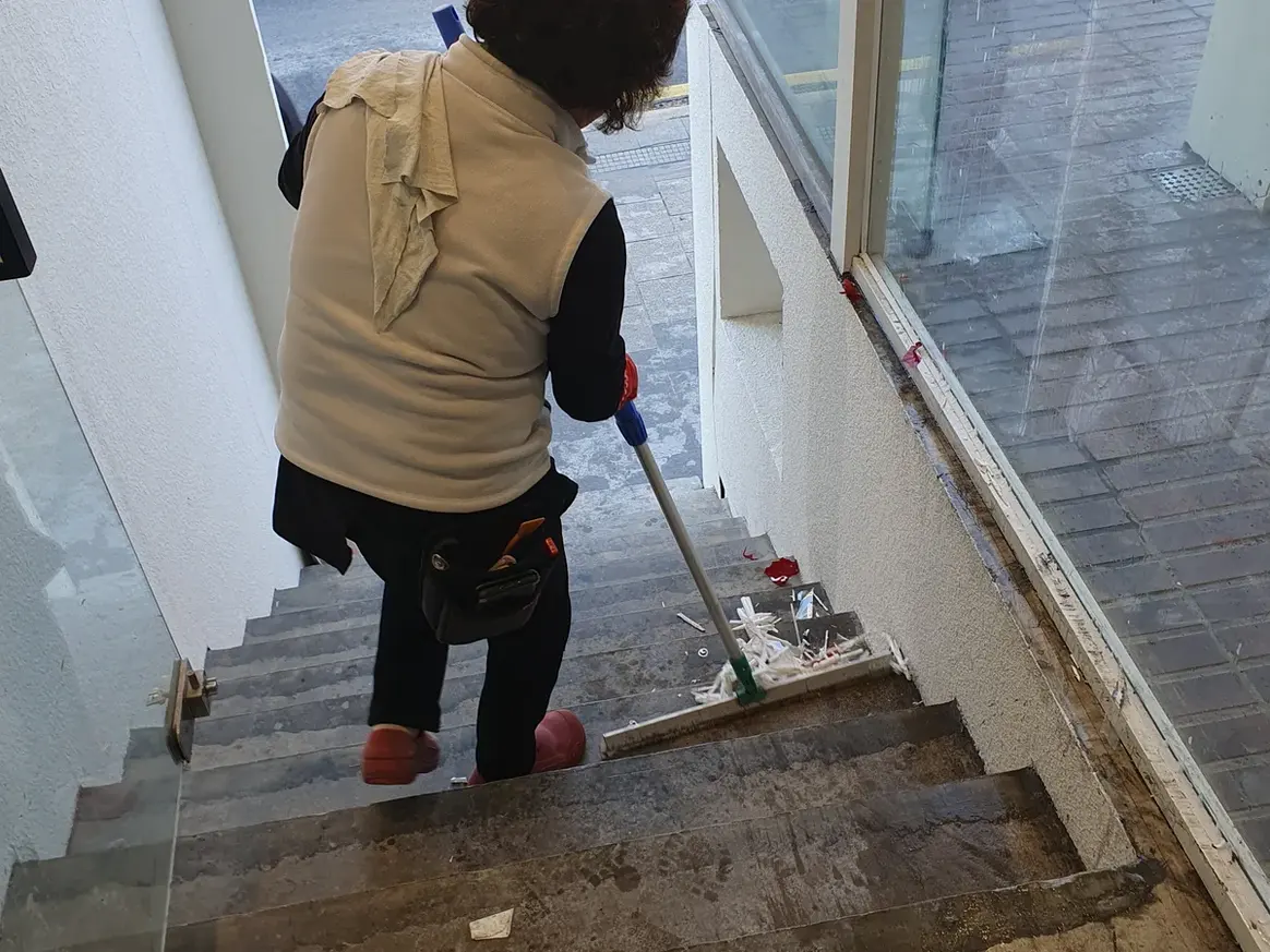 사상구 학장동 출입 계단·입구 세면대 살균 위생청소 사례 - 행진크린